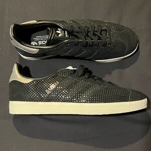 Adidas black with sliver dots